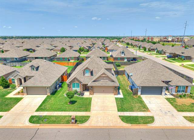 Property at 4105 NW 152nd Ter, Edmond, OK 73013, 4 beds, 3 baths