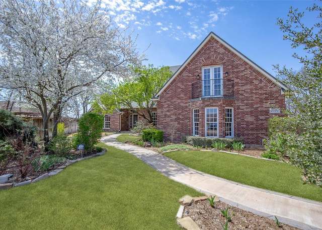 Property at 2500 Portofino Pl, Edmond, OK 73034, 4 beds, 3 baths