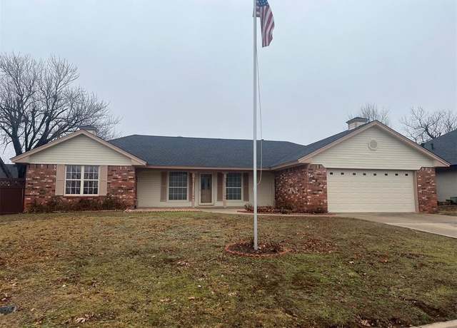 Property at 10404 Ryecroft Rd, Oklahoma City, OK 73162, 3 beds, 2 baths