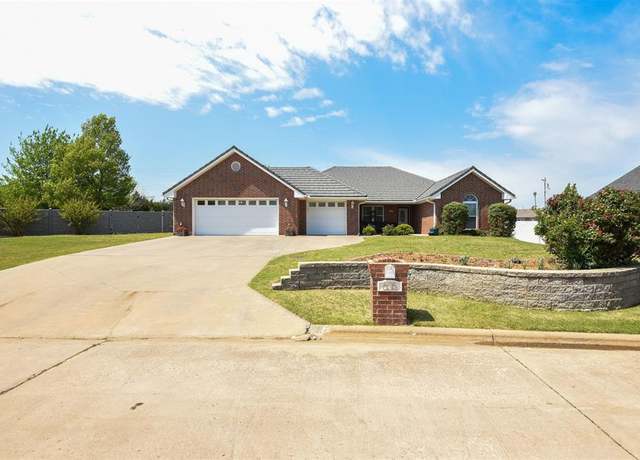 Property at 605 S Timber Ridge Dr, Cushing, OK 74023, 3 beds, 2 baths