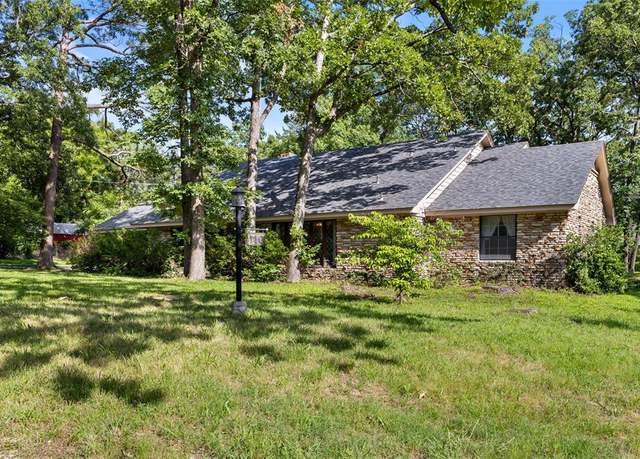Property at 110 Acker Dr, Ada, OK 74820, 4 beds, 2 baths
