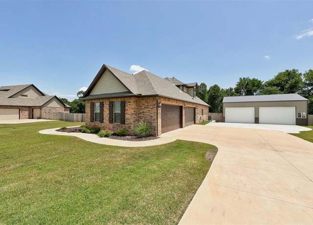 Property at 10400 NE 144th St, Jones, OK 73049, 4 beds, 3.5 baths