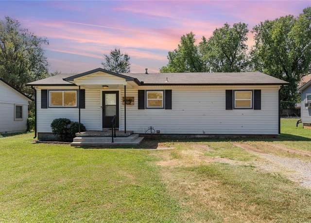Property at 418 E Broadway St, Blanchard, OK 73010, 1 bed, 1 bath