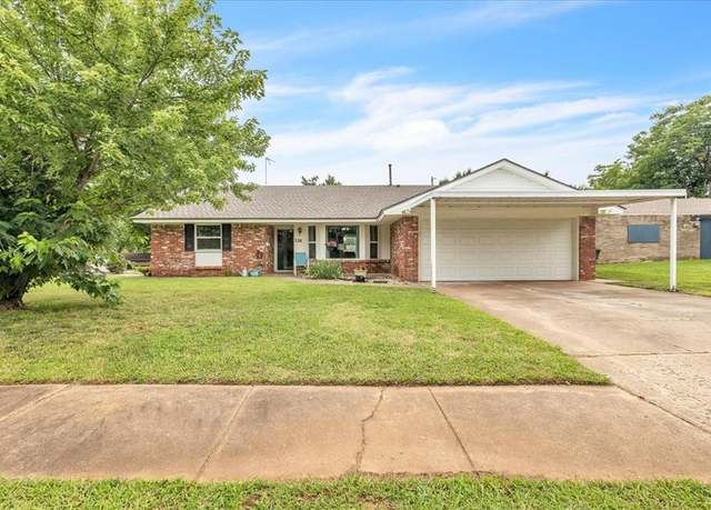 Property at 728 E 26th St, Edmond, OK 73013, 3 beds, 2 baths
