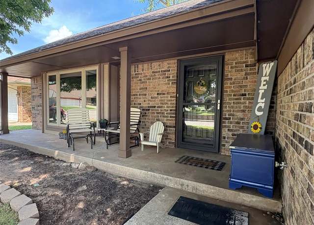 Property at 341 E Platt Dr, Yukon, OK 73099, 3 beds, 2.5 baths