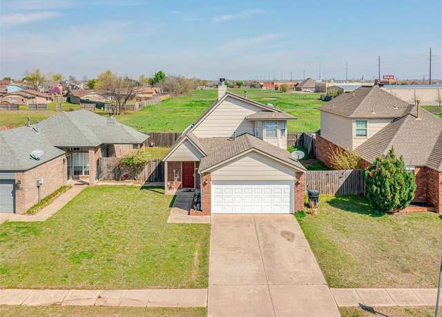 Property at 1011 SW 22nd St, Moore, OK 73170, 3 beds, 2 baths