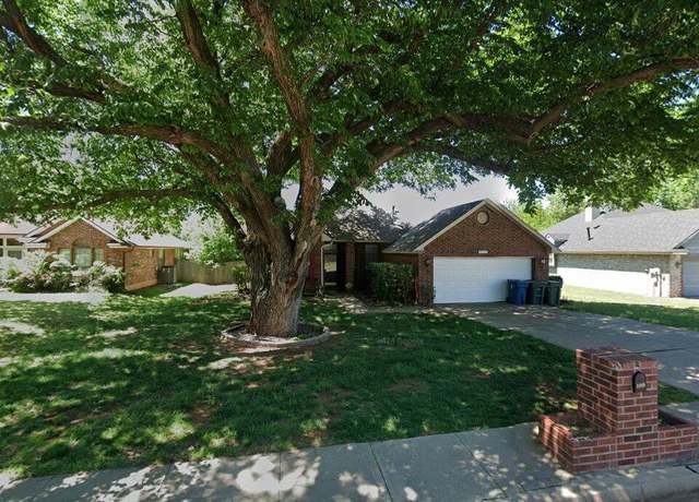 Property at 1809 Fredrick Dr, Edmond, OK 73003, 3 beds, 2 baths