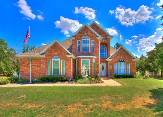 Property at 1010 Silver Oaks Dr, Edmond, OK 73025, 4 beds, 3 baths