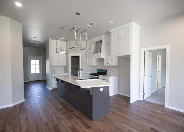 Property at 8113 NW 153rd St, Edmond, OK 73013, 4 beds, 2 baths