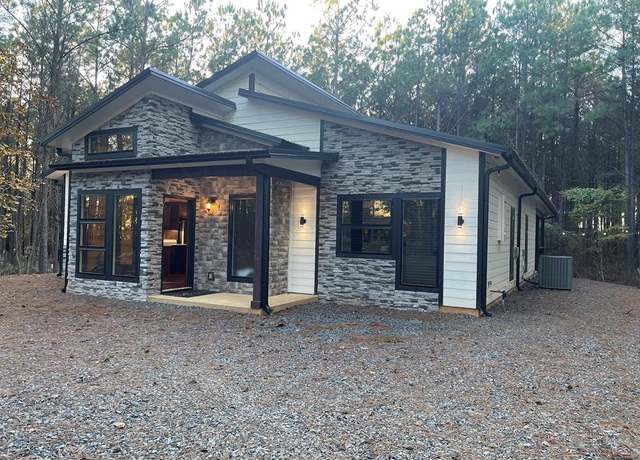 Property at 73 Carter Valley Ln, Broken Bow, OK 74728, 2 beds, 2 baths