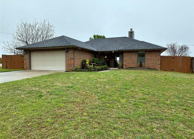 Property at 8733 NW 92nd St, Oklahoma City, OK 73132, 3 beds, 2 baths