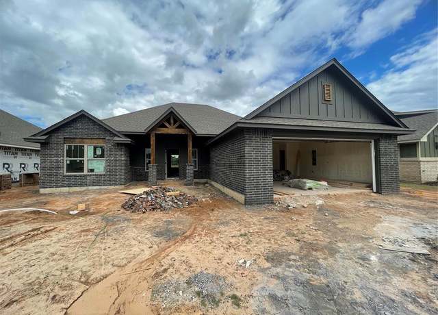 Property at 5012 Misty Wood Ln, Mustang, OK 73064, 4 beds, 2 baths