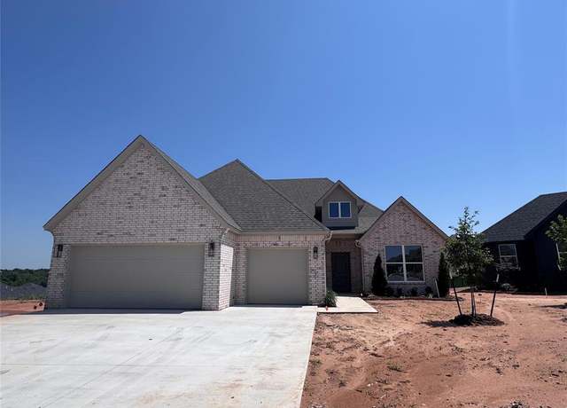 Property at 6024 Kinnick Dr, Edmond, OK 73034, 4 beds, 2 baths