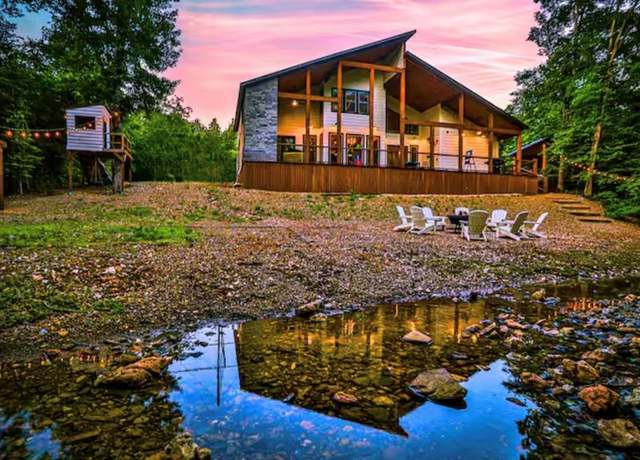 Property at 1501 N Lukfata Trail Rd, Broken Bow, OK 74728, 4 beds, 4.5 baths