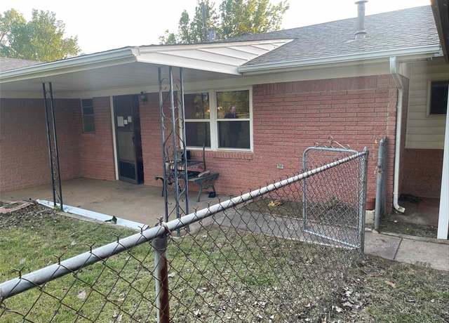 Property at 329131 E Lincoln St, Harrah, OK 73045, 3 beds, 2 baths