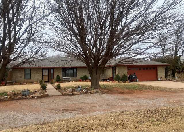 Property at 10745 N 1980 Rd, Elk City, OK 73644, 4 beds, 3 baths