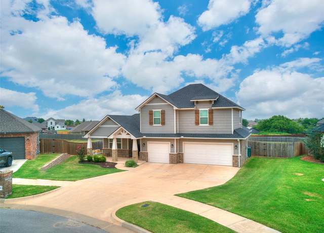 Property at 9901 NW 97th St, Yukon, OK 73099, 3 beds, 2.5 baths