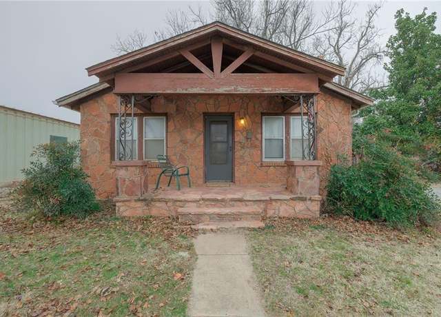 Property at 1319 S Division St, Guthrie, OK 73044, 2 beds, 1 bath