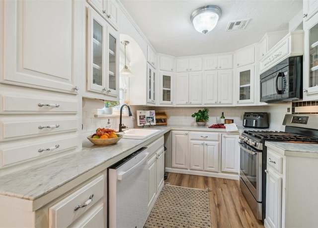 Property at 1726 Caddell Ln, Norman, OK 73069, 3 beds, 1 bath