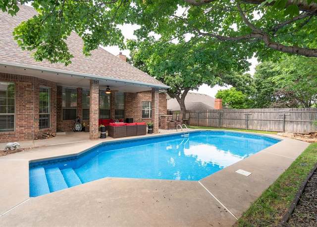 Property at 4201 Ainsley Ct, Edmond, OK 73034, 4 beds, 2.5 baths
