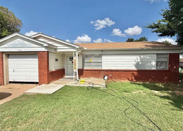 Property at 1044 Box St, Altus, OK 73521, 3 beds, 1 bath
