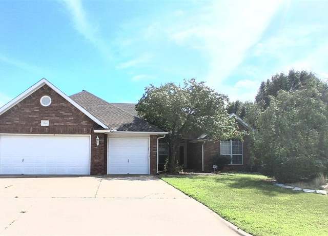 Property at 1340 SW 121st St, Oklahoma City, OK 73170, 4 beds, 2 baths