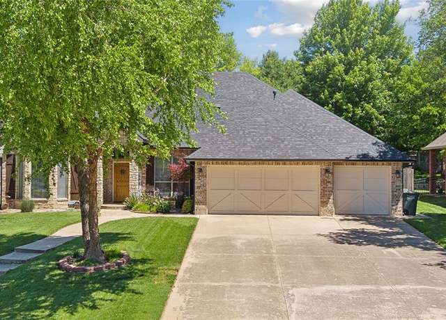 Property at 2409 Palomino Dr, Edmond, OK 73034, 3 beds, 3 baths