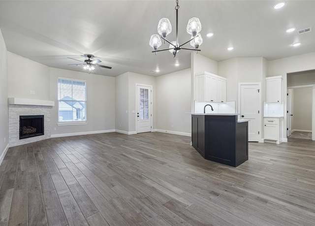 Property at 1216 Colonial Ave, Tuttle, OK 73089, 3 beds, 2 baths