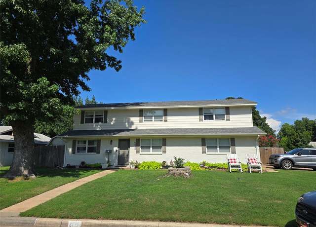 Property at 1447 Homeland Ave, Norman, OK 73072, 4 beds, 3 baths