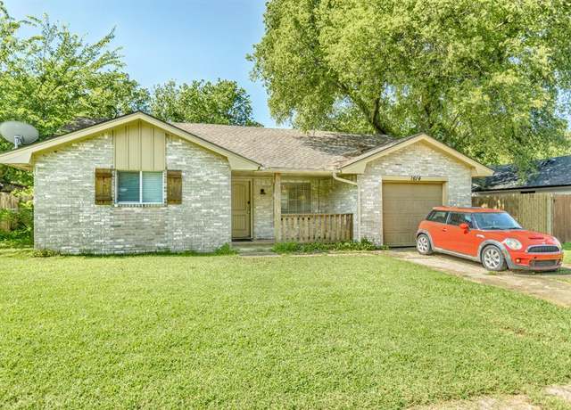 Property at 1614 Surrey Dr, Norman, OK 73071, 3 beds, 1 bath