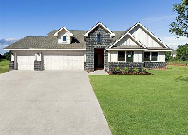 Property at 13581 Hickory Way, Edmond, OK 73025, 4 beds, 2 baths