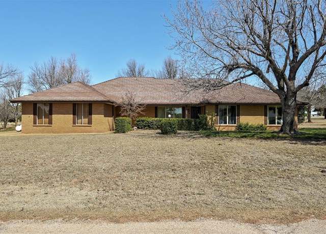 Property at 1120 Par Ave, Guthrie, OK 73044, 3 beds, 2.5 baths