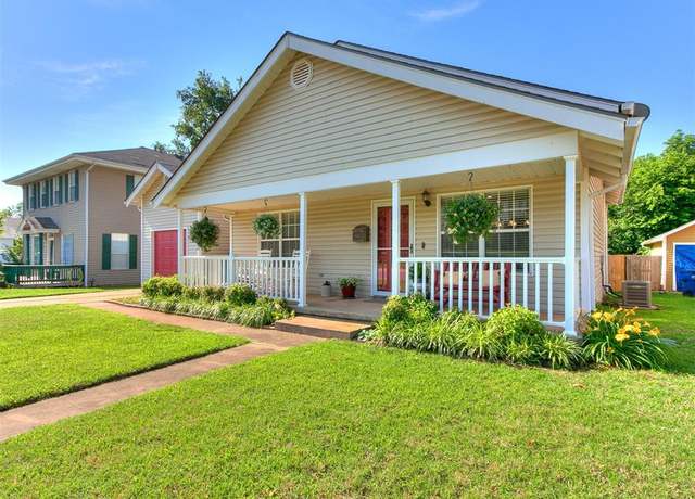 Property at 913 E Harrison Ave, Guthrie, OK 73044, 2 beds, 2 baths