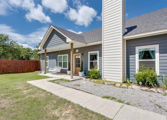 Property at 12035 Old Homestead Trl, Guthrie, OK 73044, 4 beds, 2.5 baths