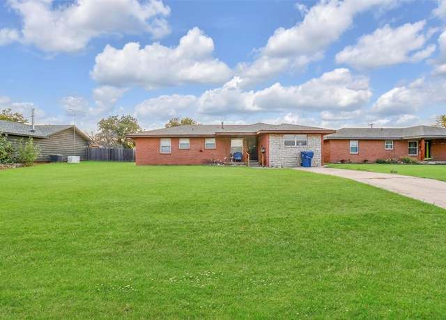 Property at 1304 N Market St, Cordell, OK 73632, 3 beds, 2 baths