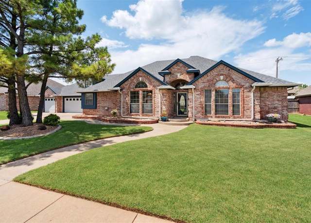 Property at 809 W Cabillo Way, Mustang, OK 73064, 3 beds, 2.5 baths
