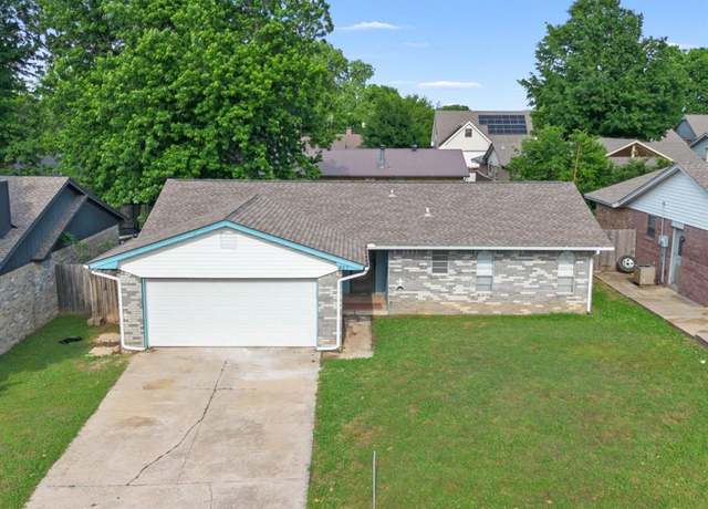 Property at 907 Ridgeway Dr, Yukon, OK 73099, 3 beds, 2 baths