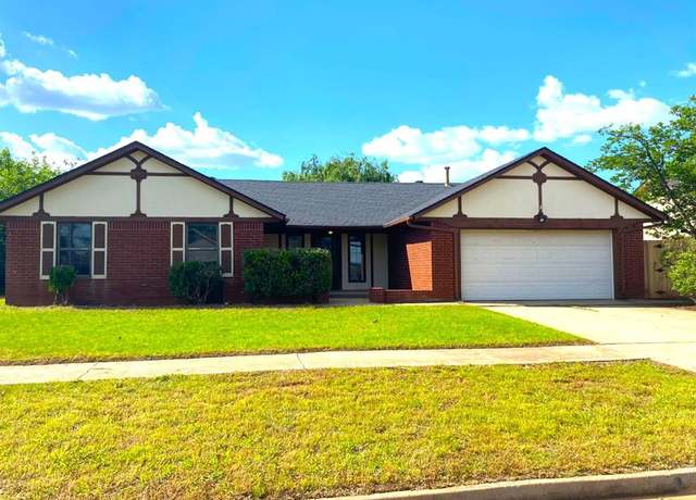 Property at 613 NE 15th St, Moore, OK 73160, 3 beds, 2 baths