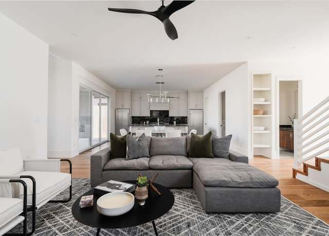 Property at 907 NW 44th St, Oklahoma City, OK 73118, 4 beds, 3.5 baths