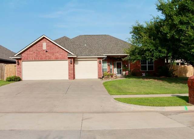 Property at 425 Summit Bnd, Norman, OK 73071, 4 beds, 2 baths