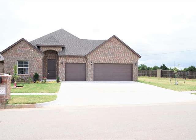 Property at 1300 Atalon Dr, Moore, OK 73160, 4 beds, 3 baths