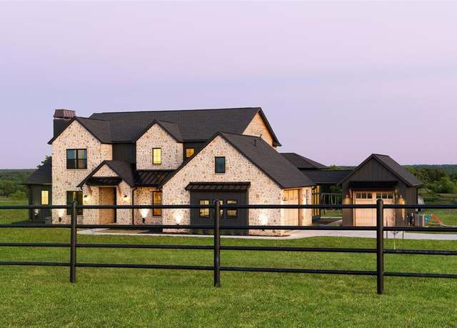 Property at 16000 N Hogback Rd, Luther, OK 73054, 4 beds, 3.5 baths