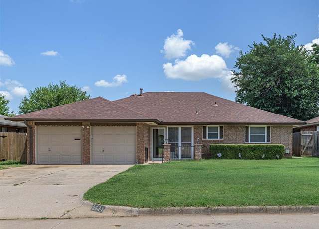 Property at 2821 SW 86th St, Oklahoma City, OK 73159, 3 beds, 2 baths