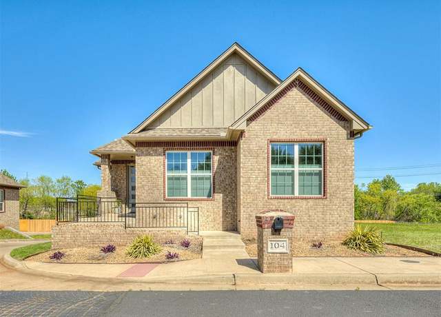 Property at 104 Rue De Montserrat, Norman, OK 73071, 3 beds, 2 baths