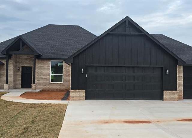 Property at 2432 Canyon Cir, Blanchard, OK 73010, 3 beds, 2 baths