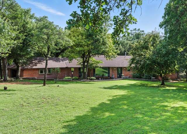 Property at 2500 Blue Spruce Rd, Edmond, OK 73025, 4 beds, 3 baths