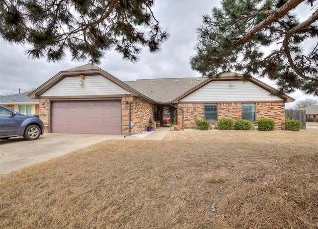Property at 8201 Willow Creek Blvd, Oklahoma City, OK 73162, 4 beds, 2 baths