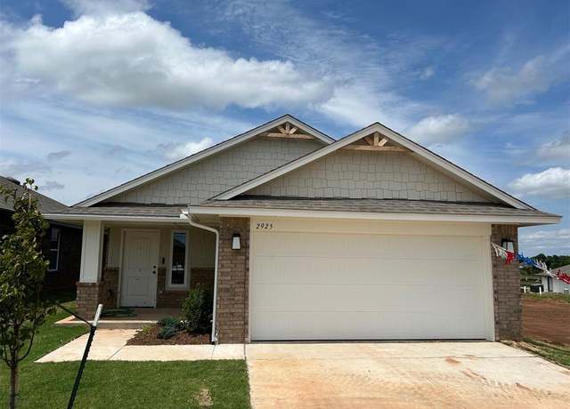 Property at 2925 NW 196th Pl, Edmond, OK 73012, 3 beds, 2 baths