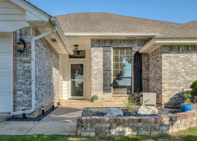 Property at 11517 Sherwood Ct, Oklahoma City, OK 73130, 3 beds, 2 baths