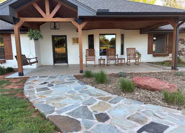 Property at 11790 E Etowah Rd, Noble, OK 73068, 3 beds, 2.5 baths